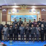 Rapat_Agenda_Persetujuan_Tiga_Ranperda_1