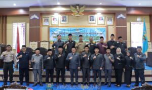 Rapat_Agenda_Persetujuan_Tiga_Ranperda_1