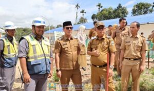 Tindaklanjuti_Surat_KEMENKES_Bupati_Tinjau_Pembangunan_Akses_Jalan_RSUD_KH_MTHOHIR-1